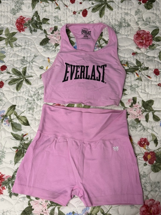 Spring Gym BUNDLE of 9🌸🎀 shorts & sports bras forever 21 - Picture 4 of 12